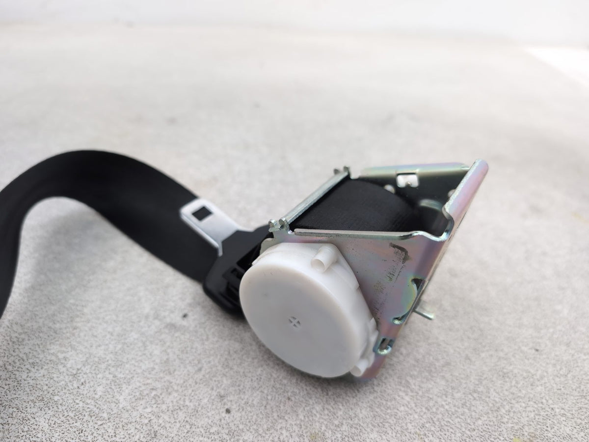 Seat Belt Rear RH 7