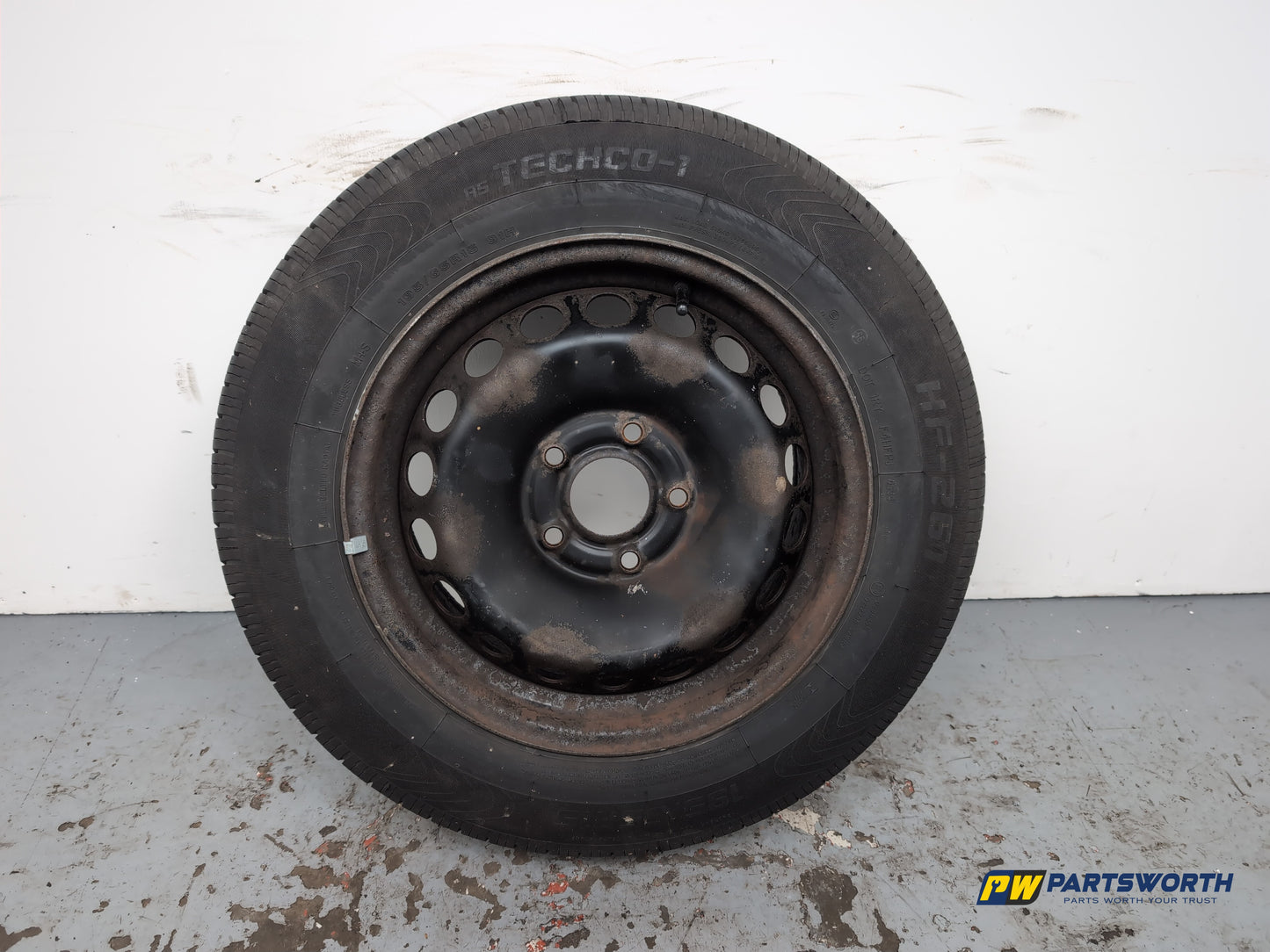 Renault Scenic Bizu Wheel With Tyre 195/65 R15