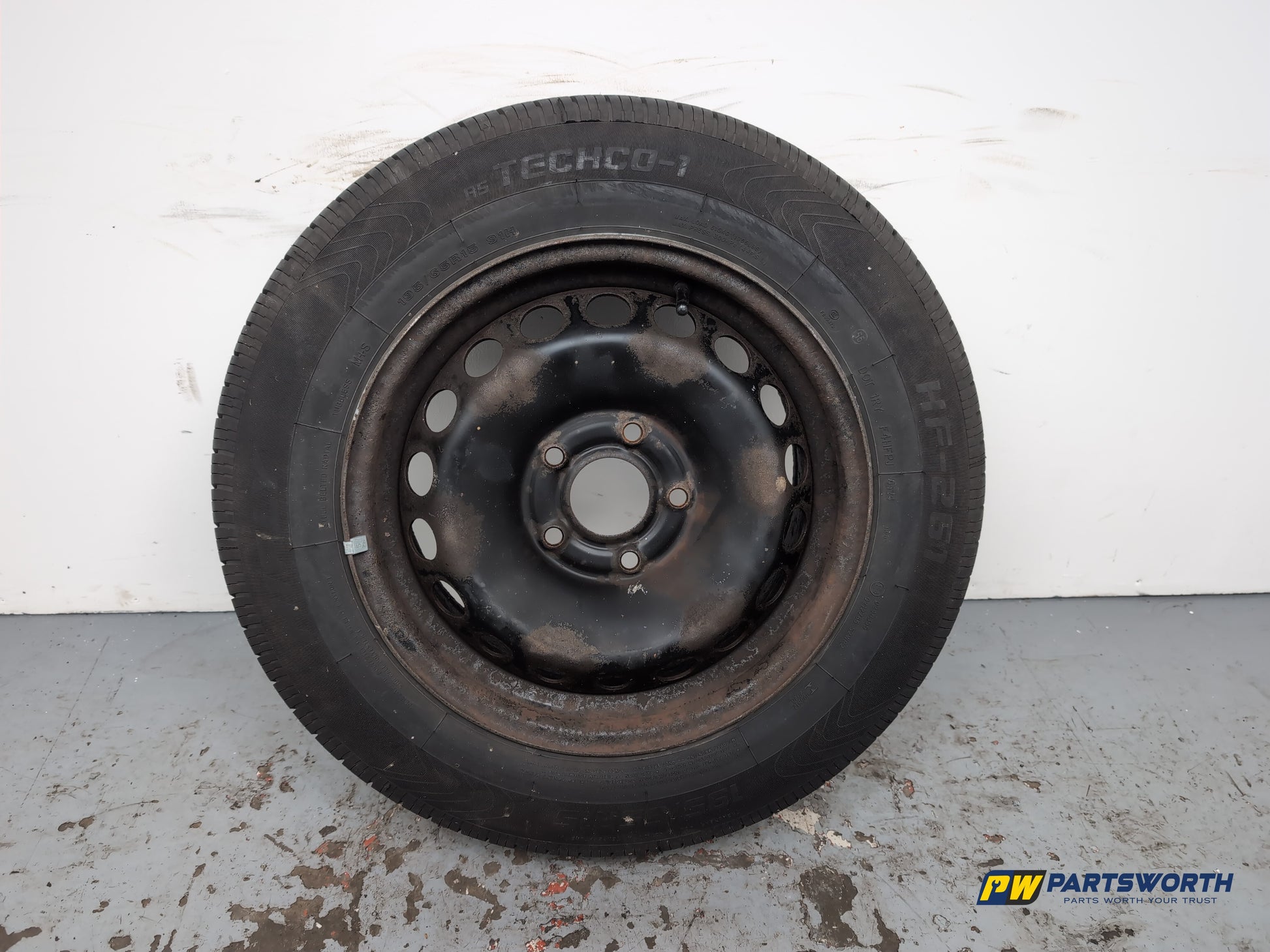 Renault Scenic Bizu Wheel With Tyre 195/65 R15
