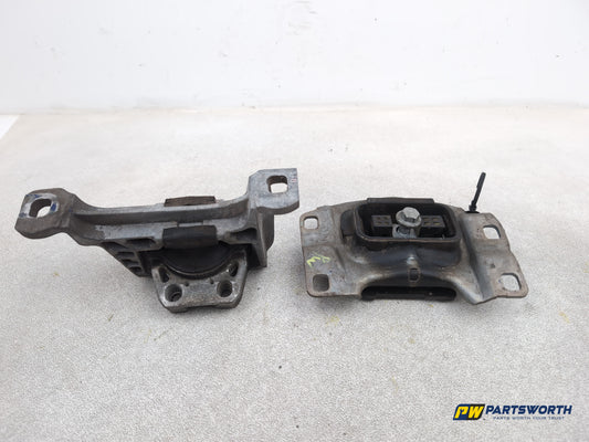 Set Of Engine Mounts LH + RH 1