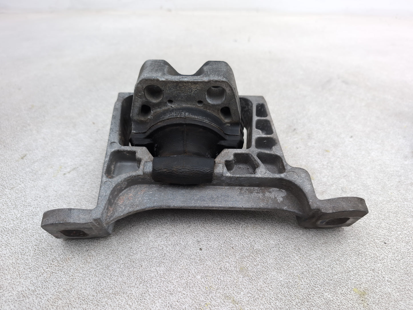 Set Of Engine Mounts LH + RH 7