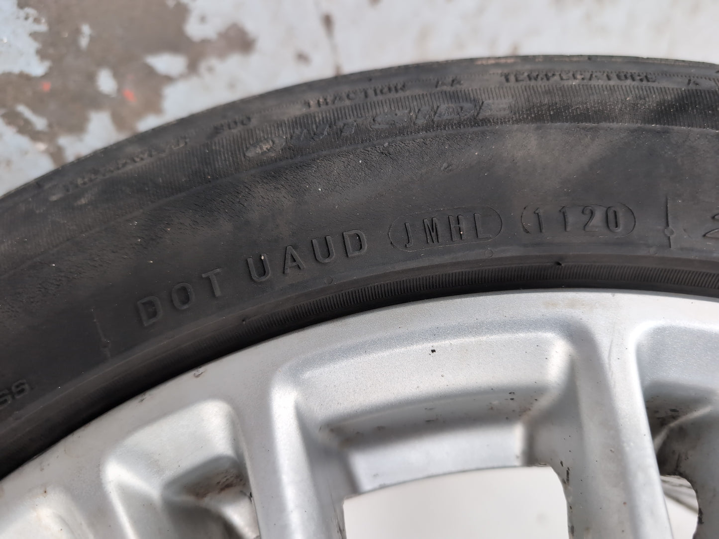 Ford Focus Zetec Tdci Wheel With Tyre 215/55 R16 7jx16h2x50 - photo 7