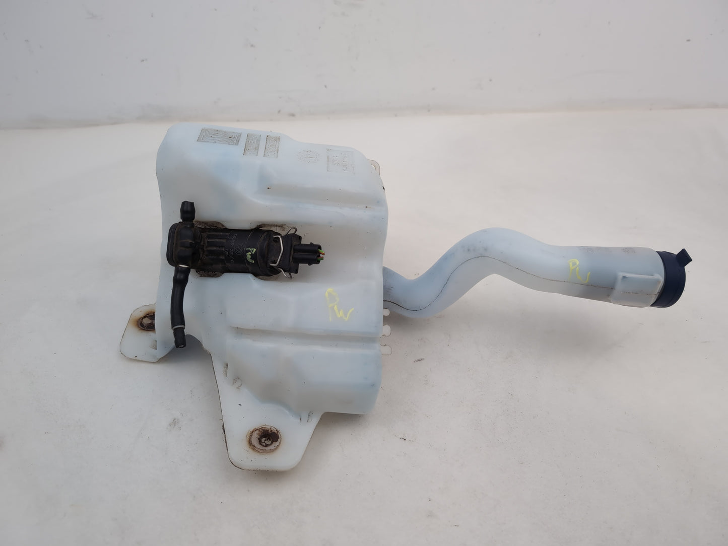 Washer Bottle Windscreen 1