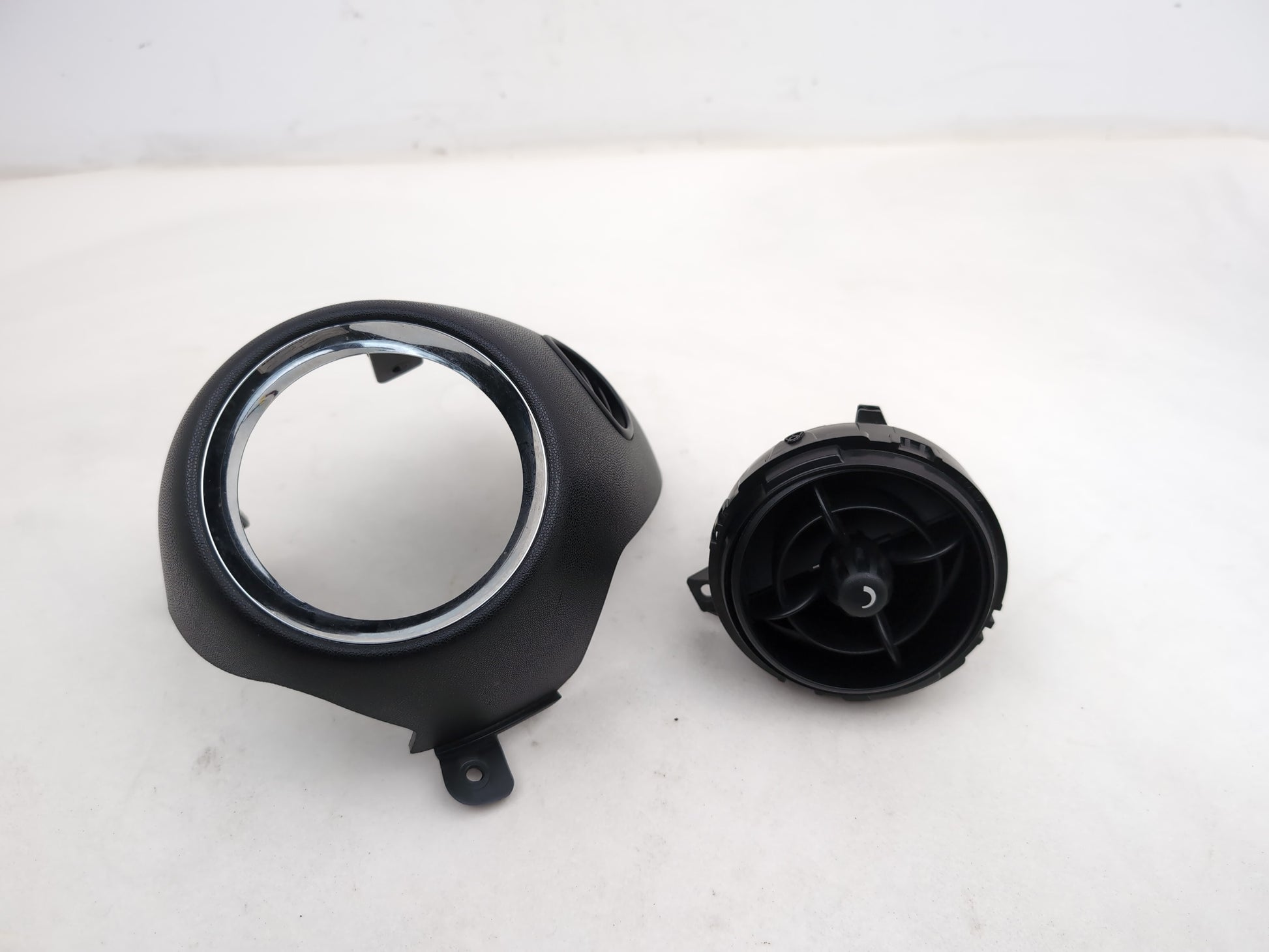 Dashboard Trim With Air Vent  1