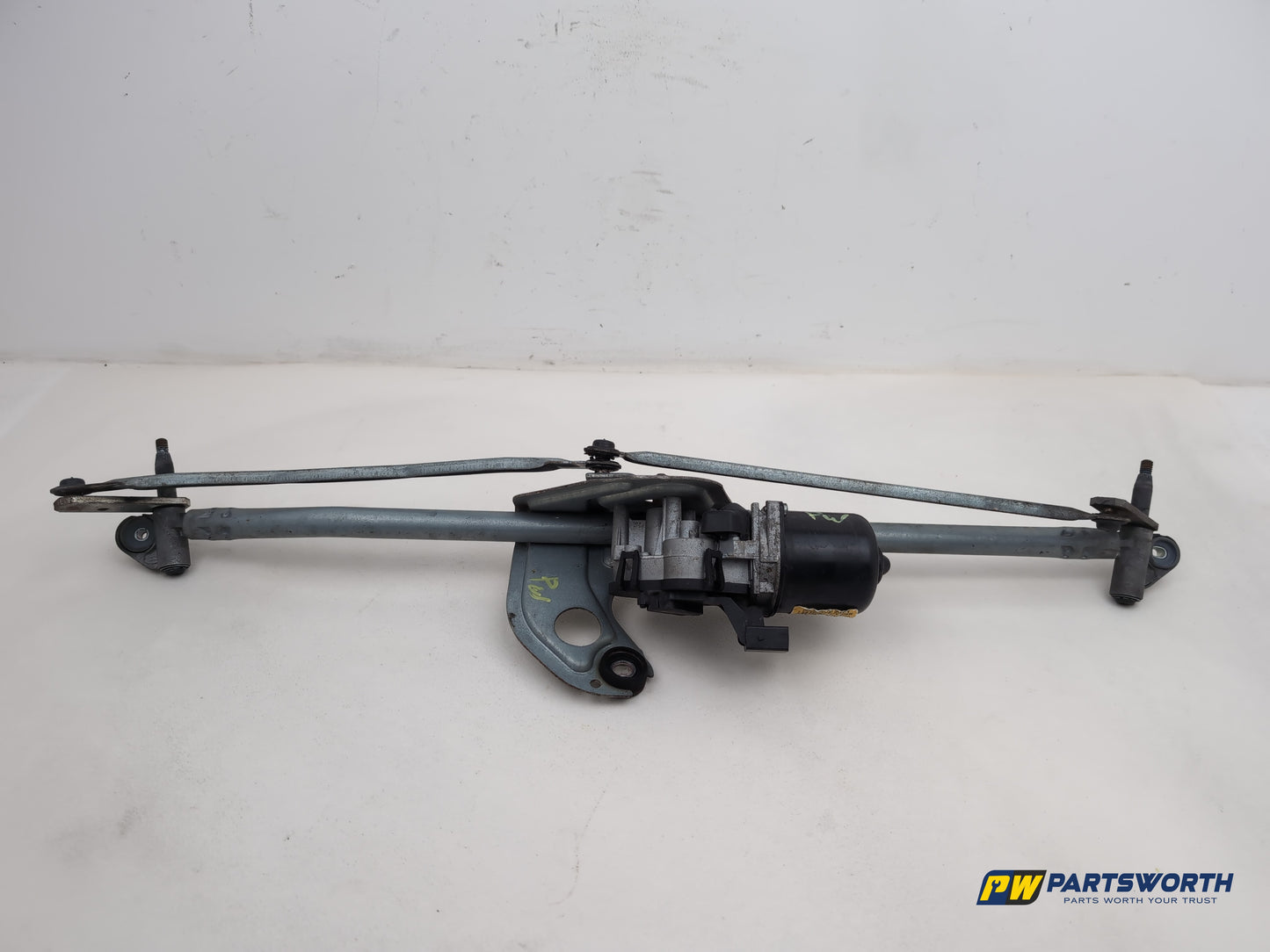 Front Wiper Motor & Mechanism / Linkage 1