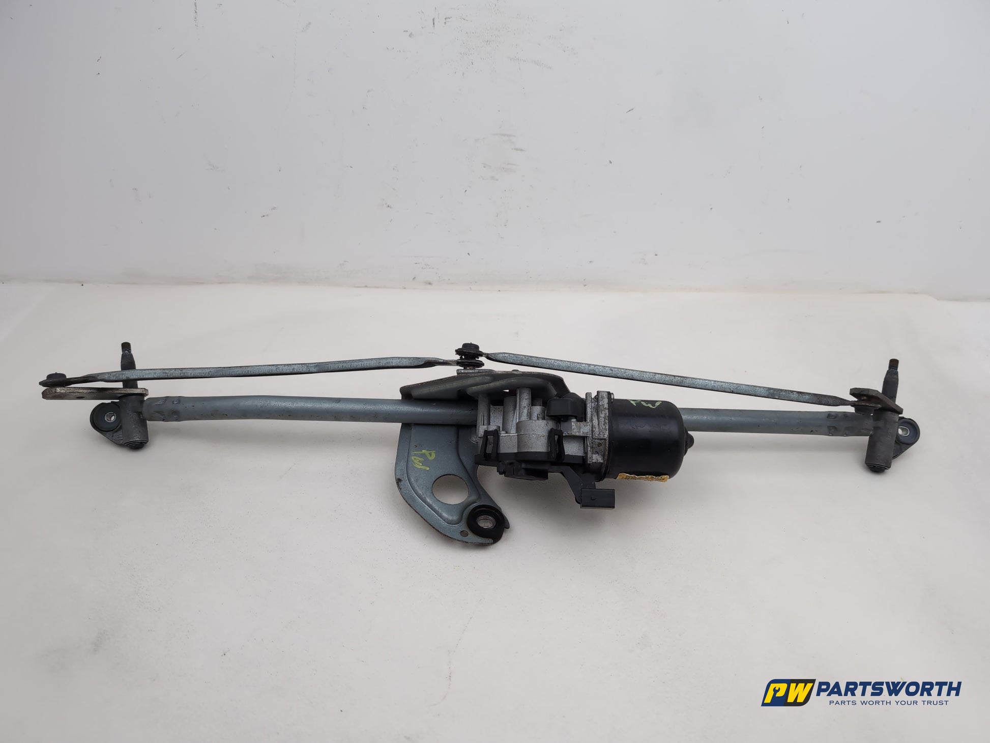 Front Wiper Motor & Mechanism / Linkage 1