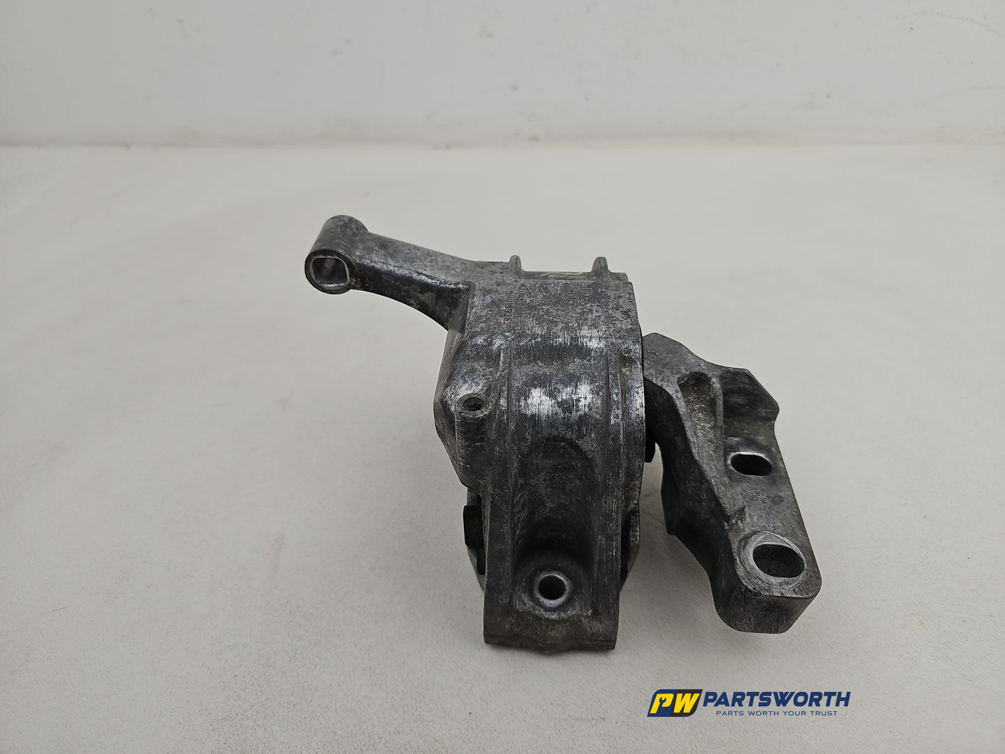 Engine Mounting Bracket Front 7
