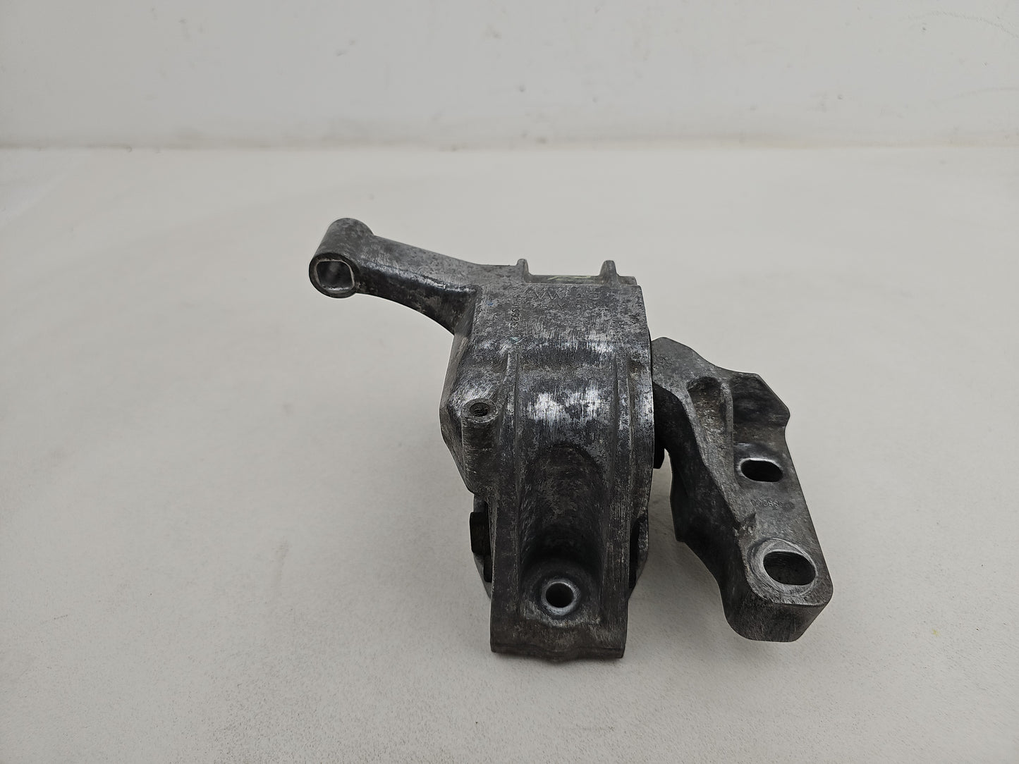 Engine Mounting Bracket Front 7