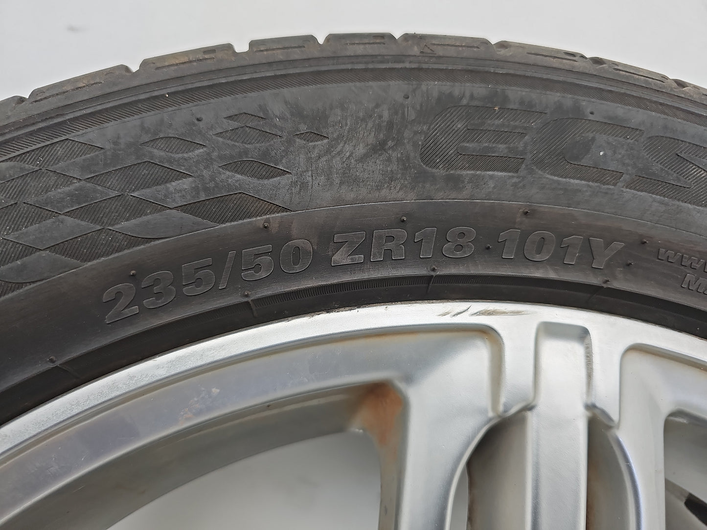 Volkswagen Tiguan Se 4motion Tsi Wheel With Tyre 235/50 R18 65718x8jj - photo 7