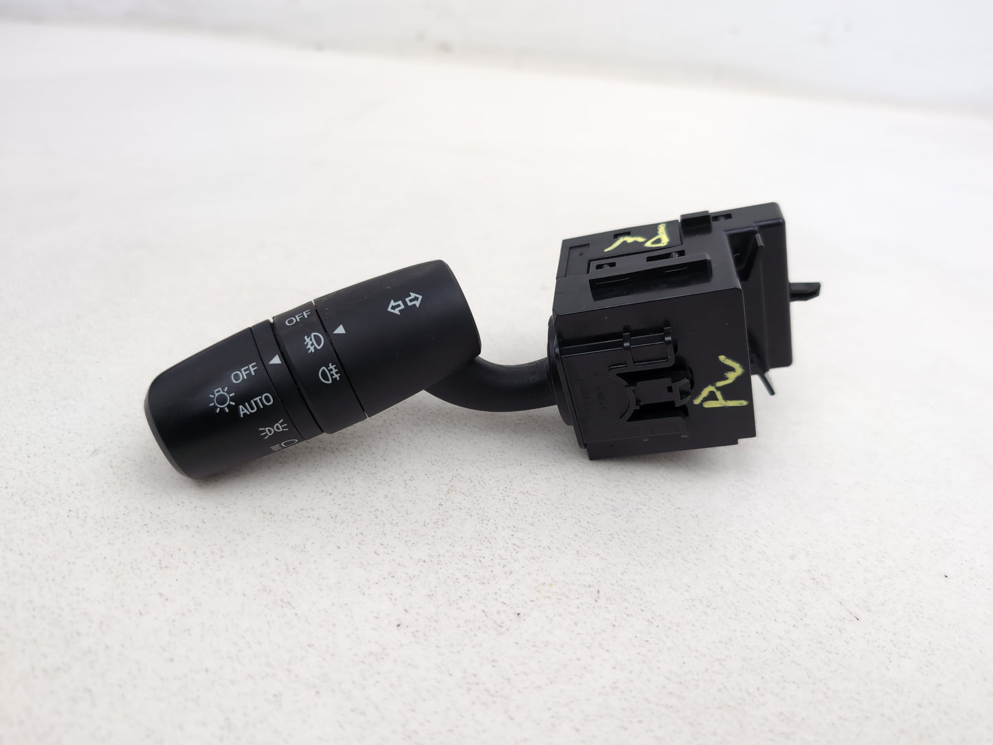 Wiper Stalk, Cruise Control, Gear Selector Stalk  1
