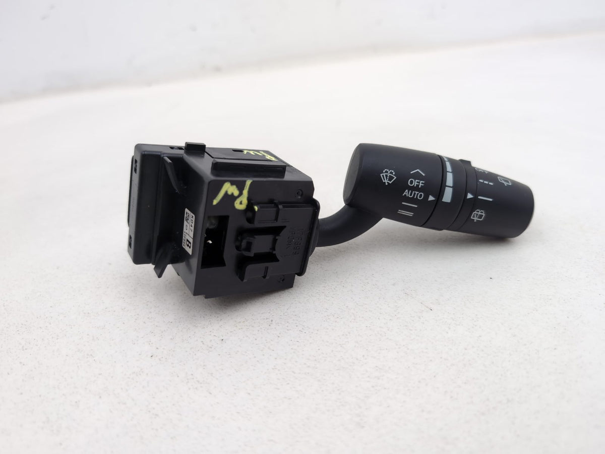 Wiper Stalk, Cruise Control, Gear Selector Stalk  1