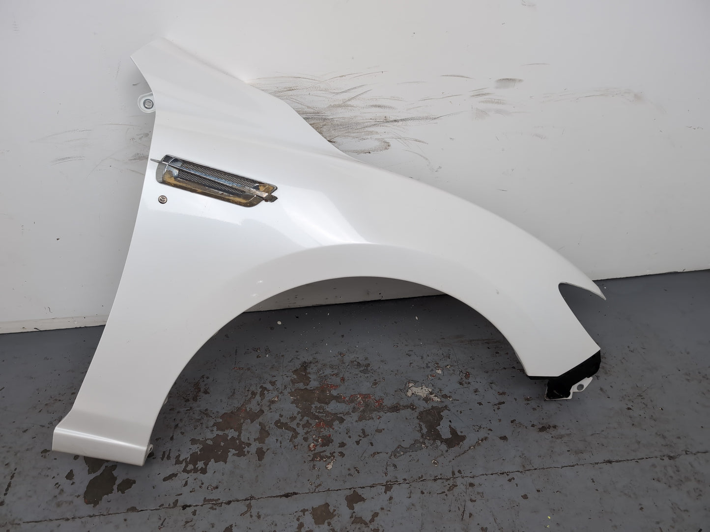 Wing Front RH 1