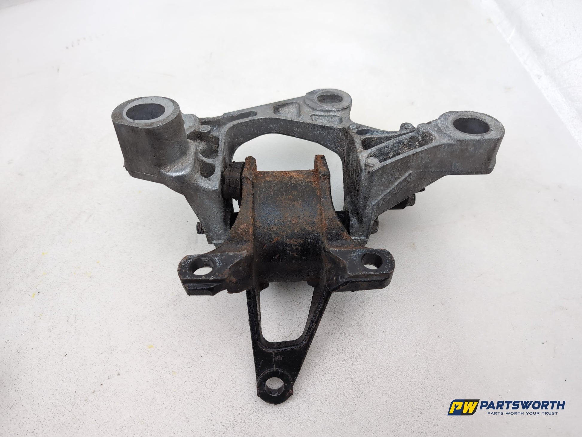 Set Of Engine Mounts LH + RH 7