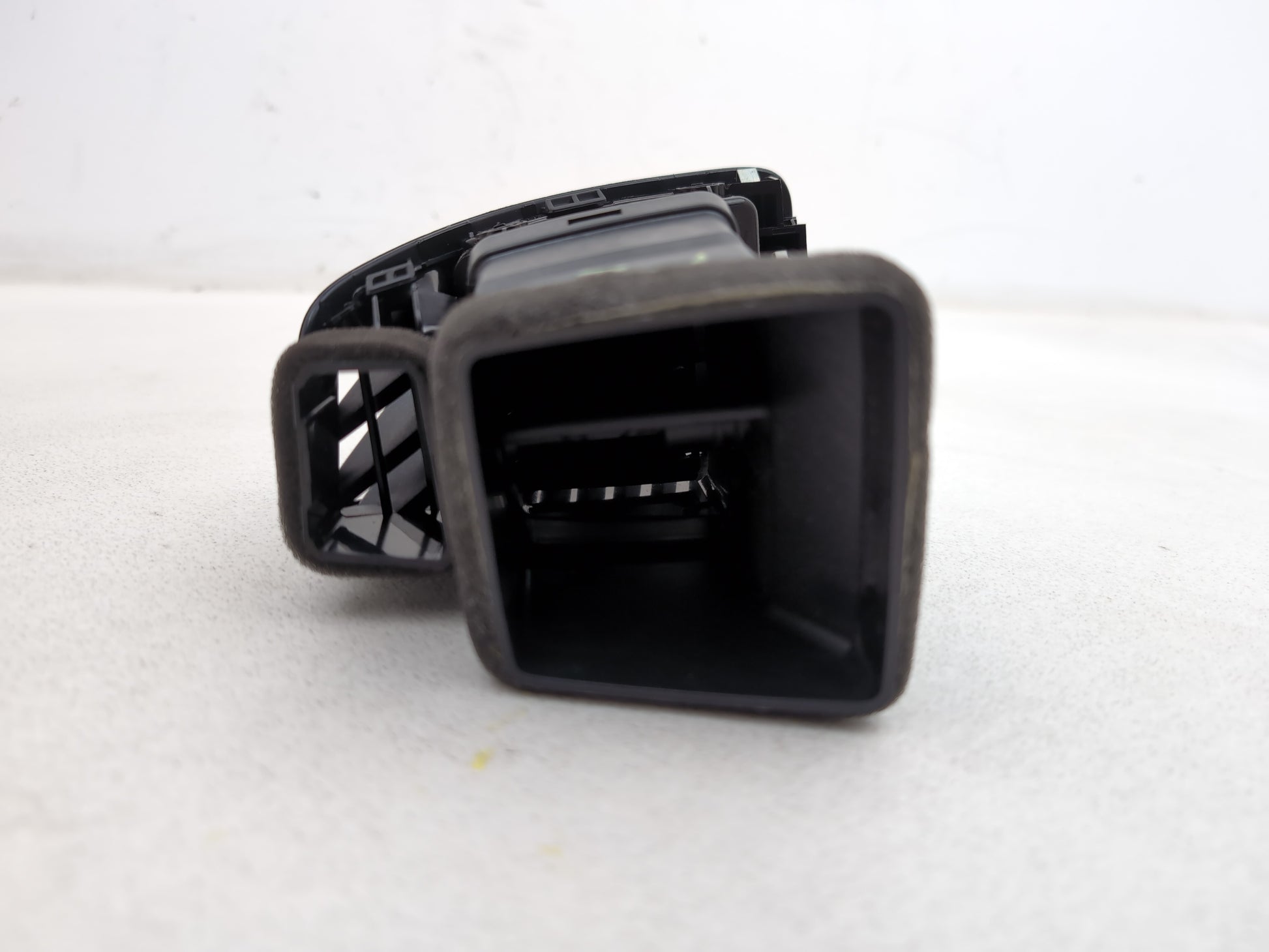 Facia Vent LH 6