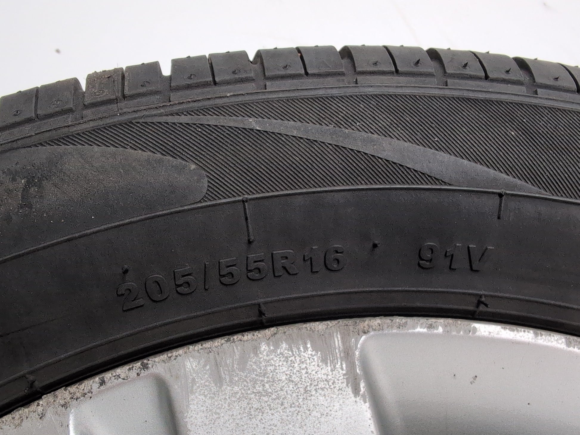 Hyundai Ix20 Style Crdi Wheel With Tyre 205/55 R16 2010-2019 - photo 7