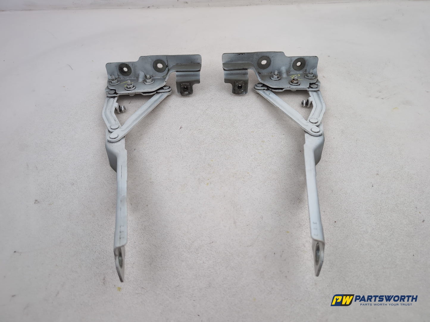 Bonnet Hinges 1