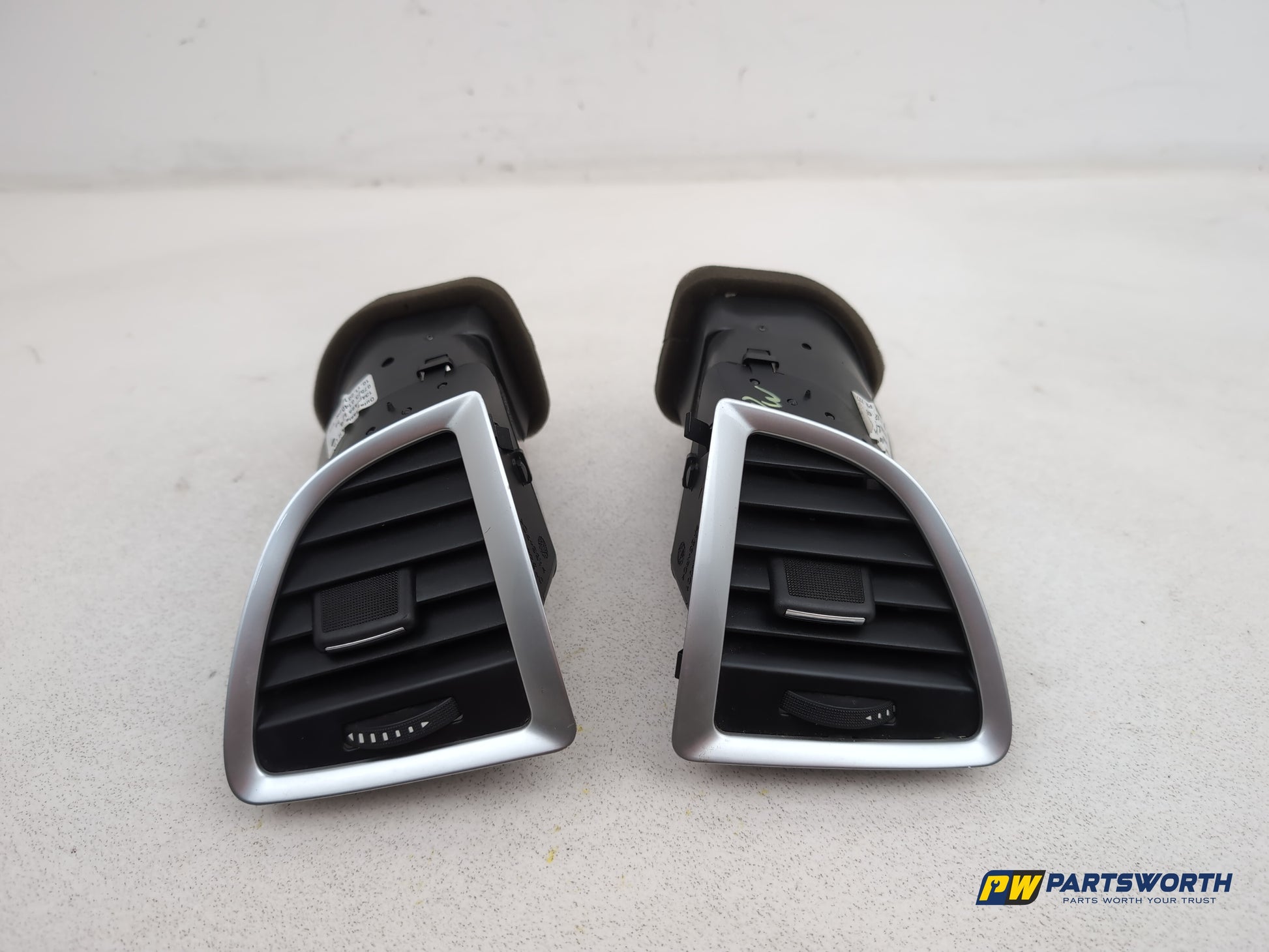 Dashboard Trim With Air Vent  1