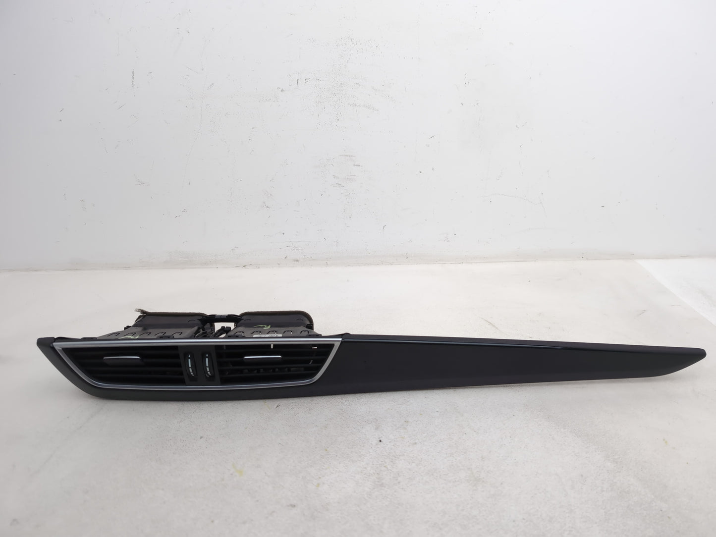 Dashboard Trim With Air Vent  1