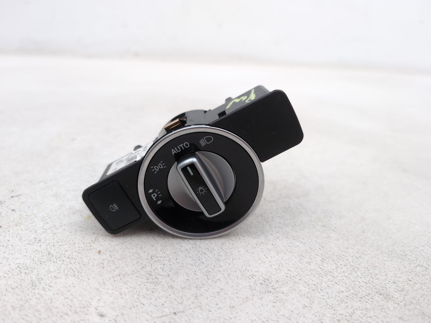 Switch Headlamp 1