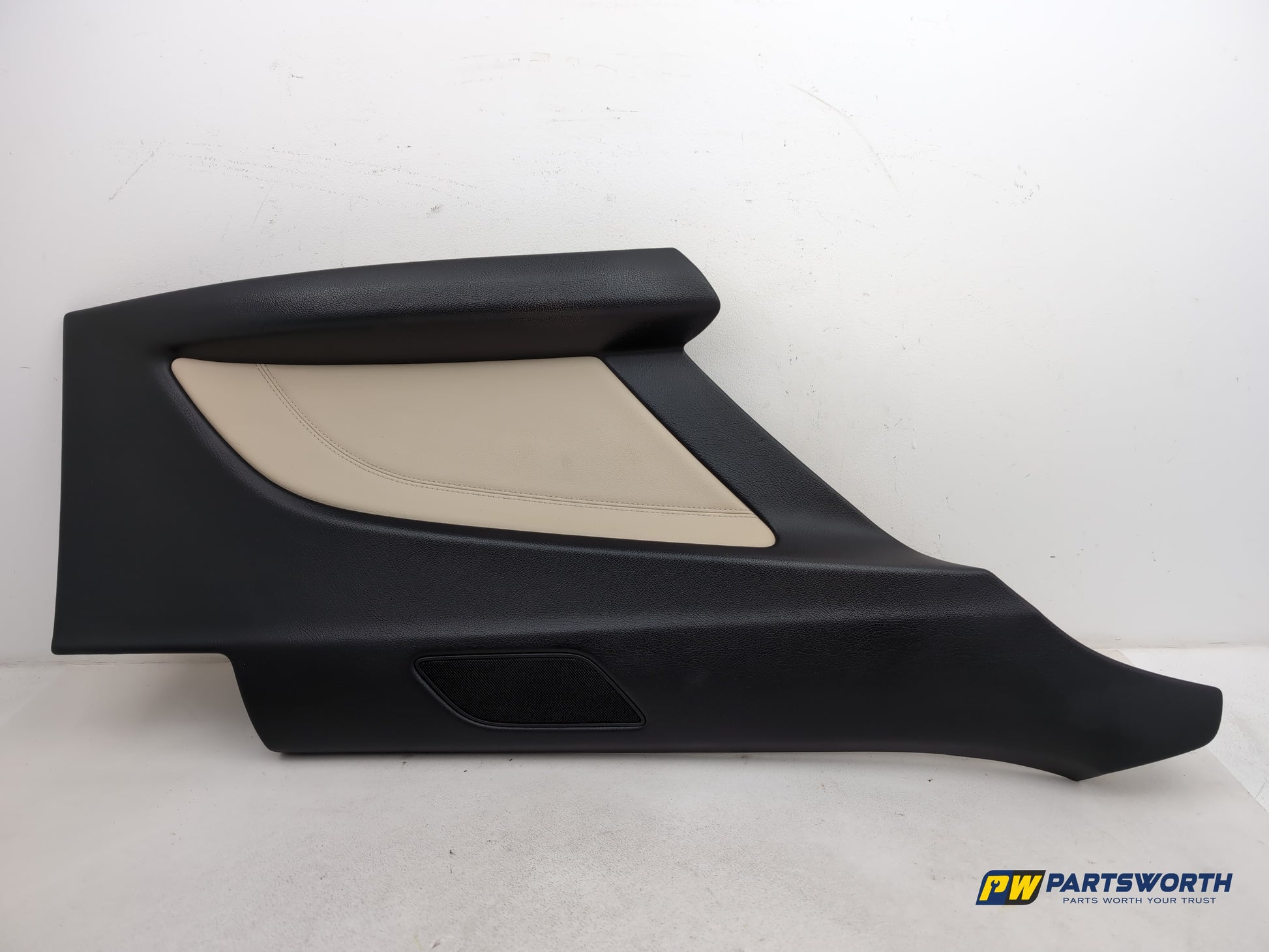 Mercedes-Benz C250 Amg Sport Ed125 Left Front Door Panel A2046907526 2007-2014