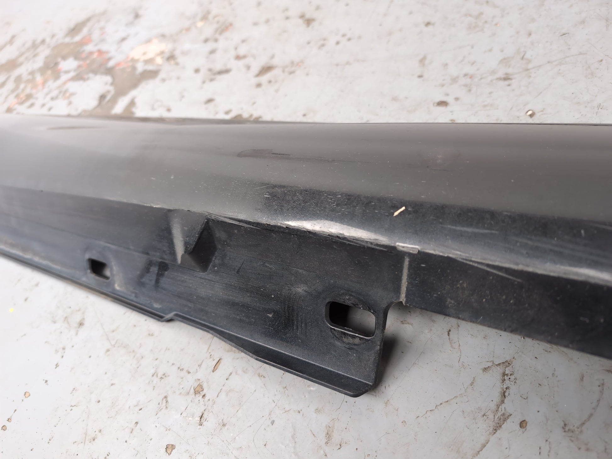 Side Skirt LH 7