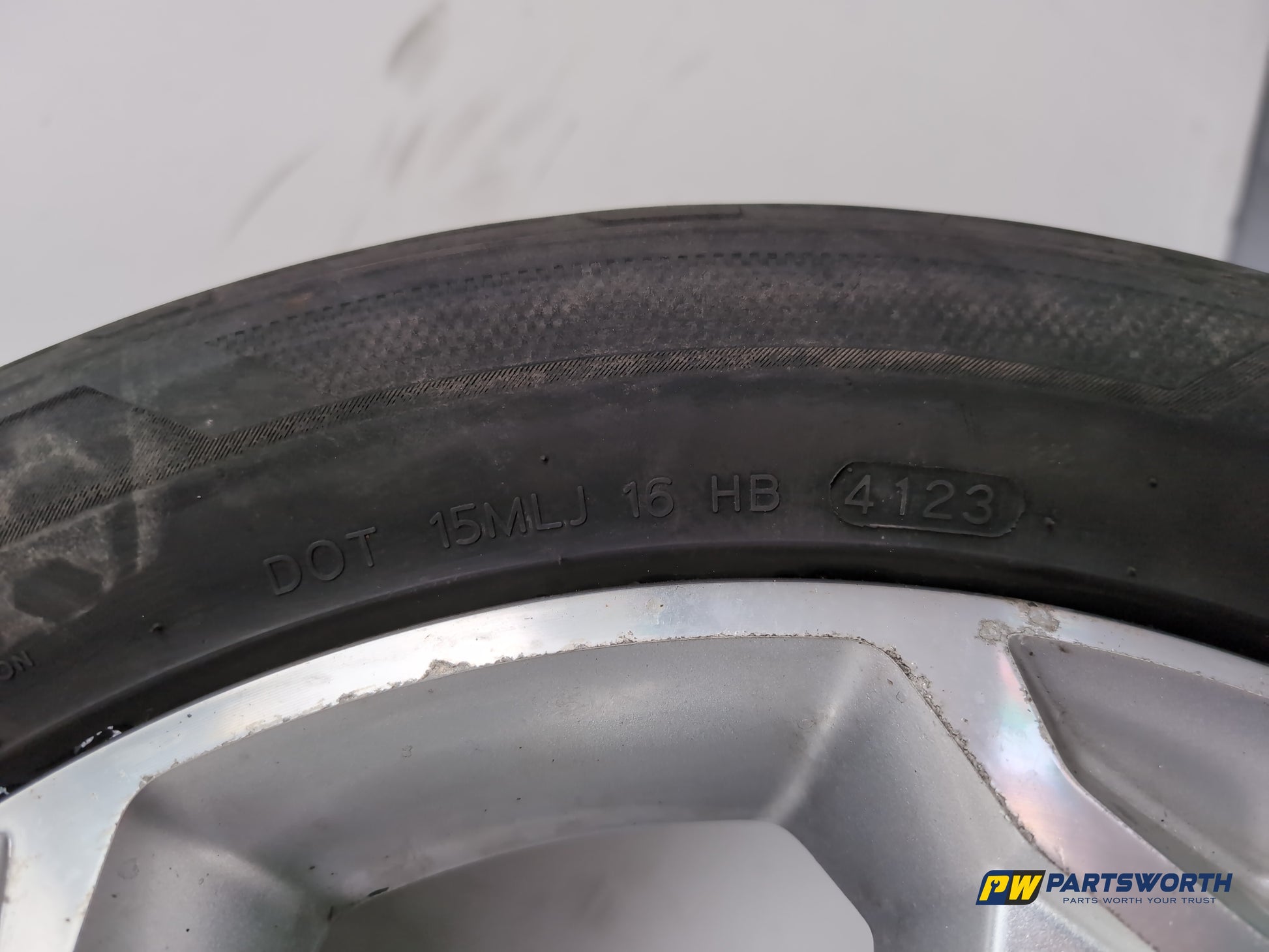 Wheel Road Alloy 7