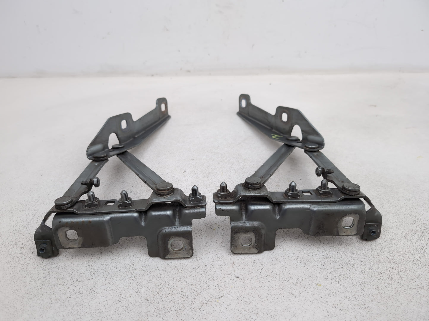 Bonnet Hinges 7
