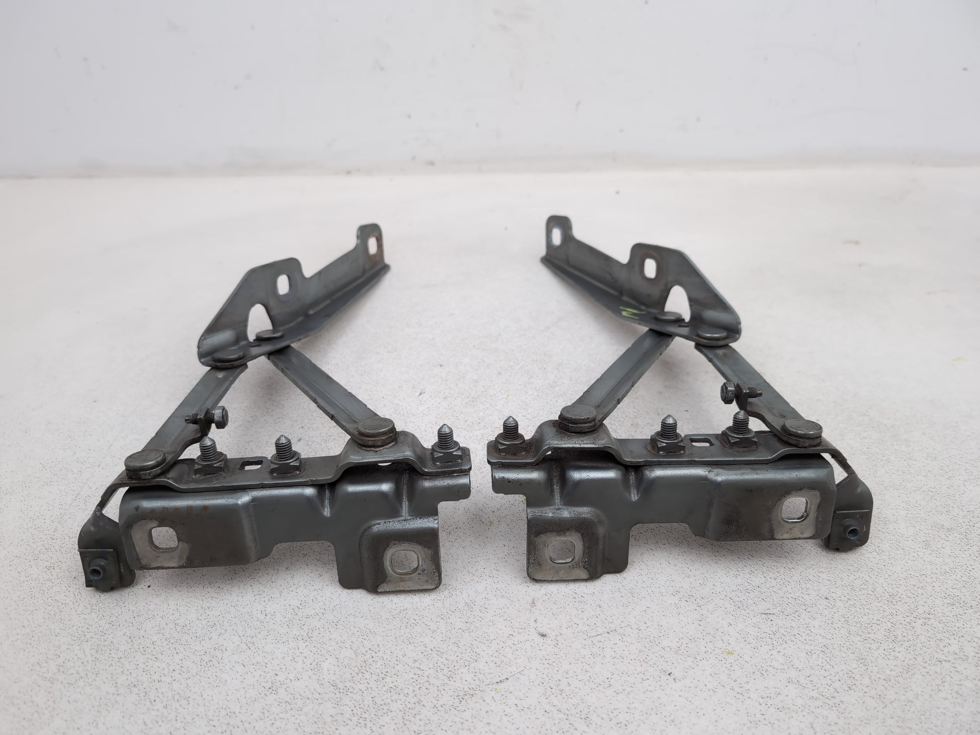 Bonnet Hinges 7