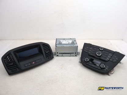 Radio - DAB/CD Player, Display screen + Facia  1