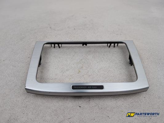 Volkswagen Passat Sel Tdi Music Player Trim 3c858069 2006-2010