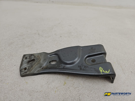 Volkswagen Passat Sel Td Front Ns Left Wing Support Guide Bracket 3c0821141