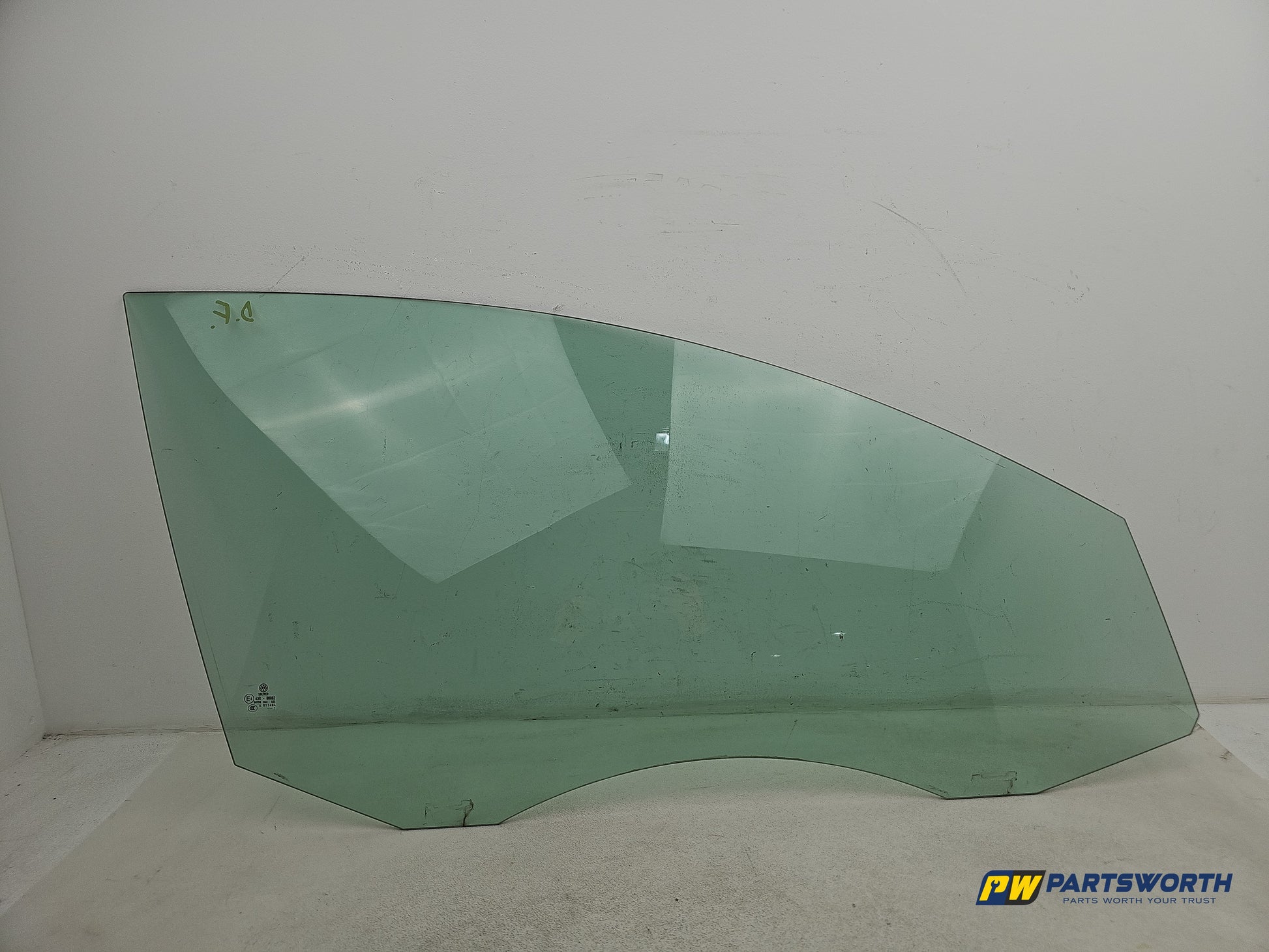 Door Glass Front RH 1