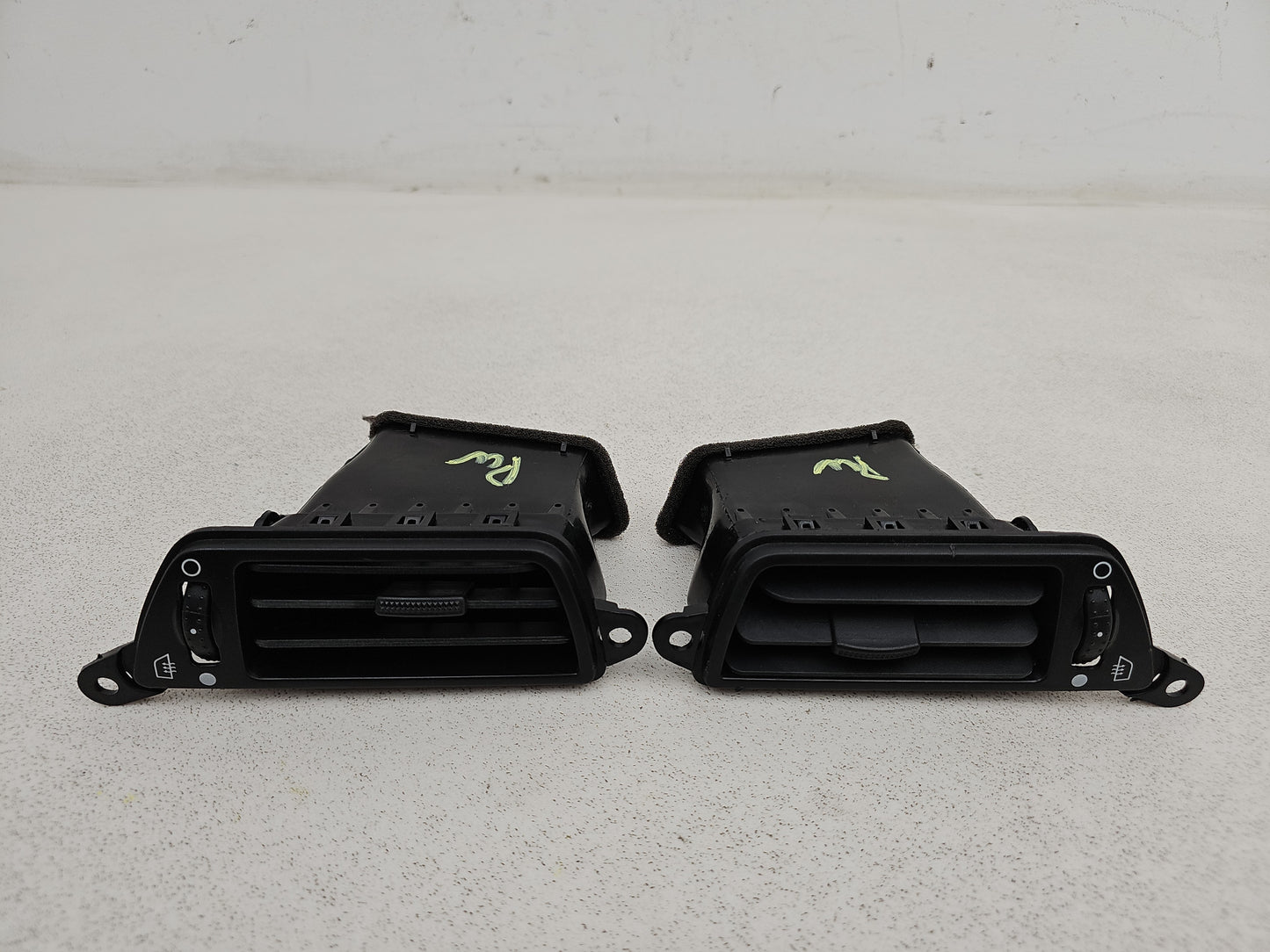 Dashboard Trim With Air Vent  1