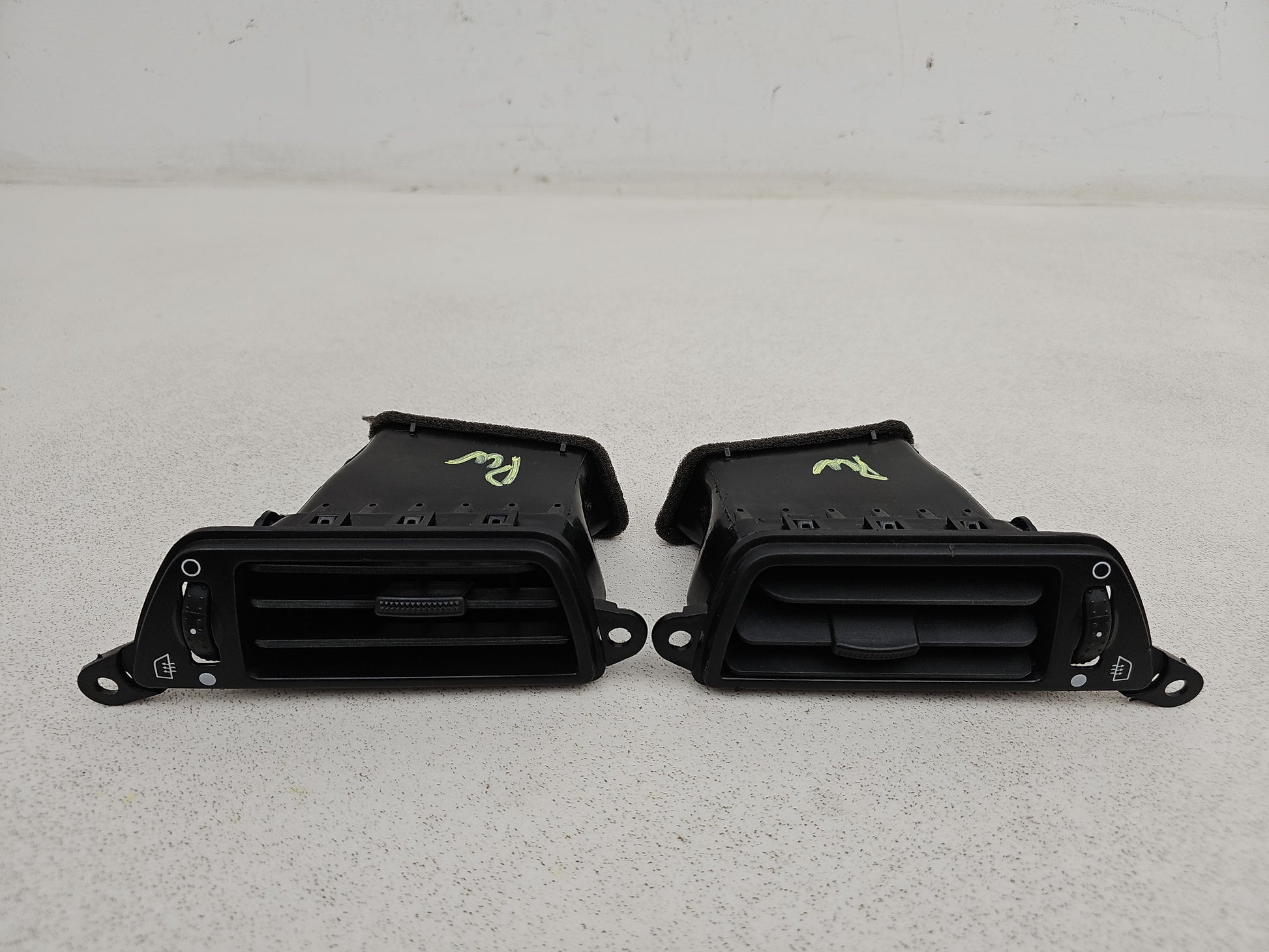 Dashboard Trim With Air Vent  1