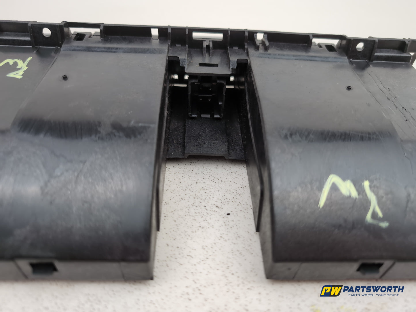 Centre Console Storage Tray 7