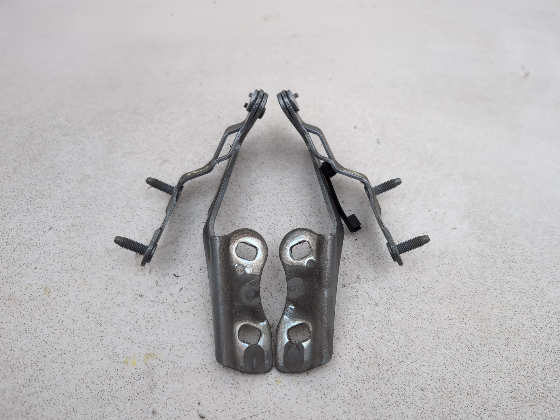 Bonnet Hinges 7
