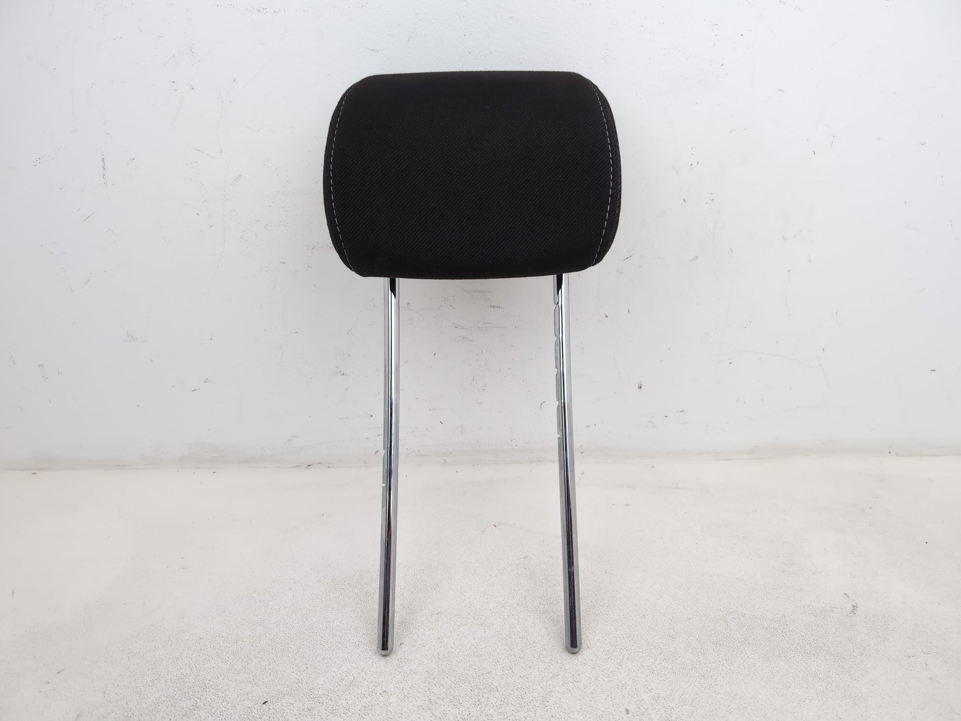 Rear Headrest 1
