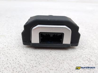 Camera Front 7