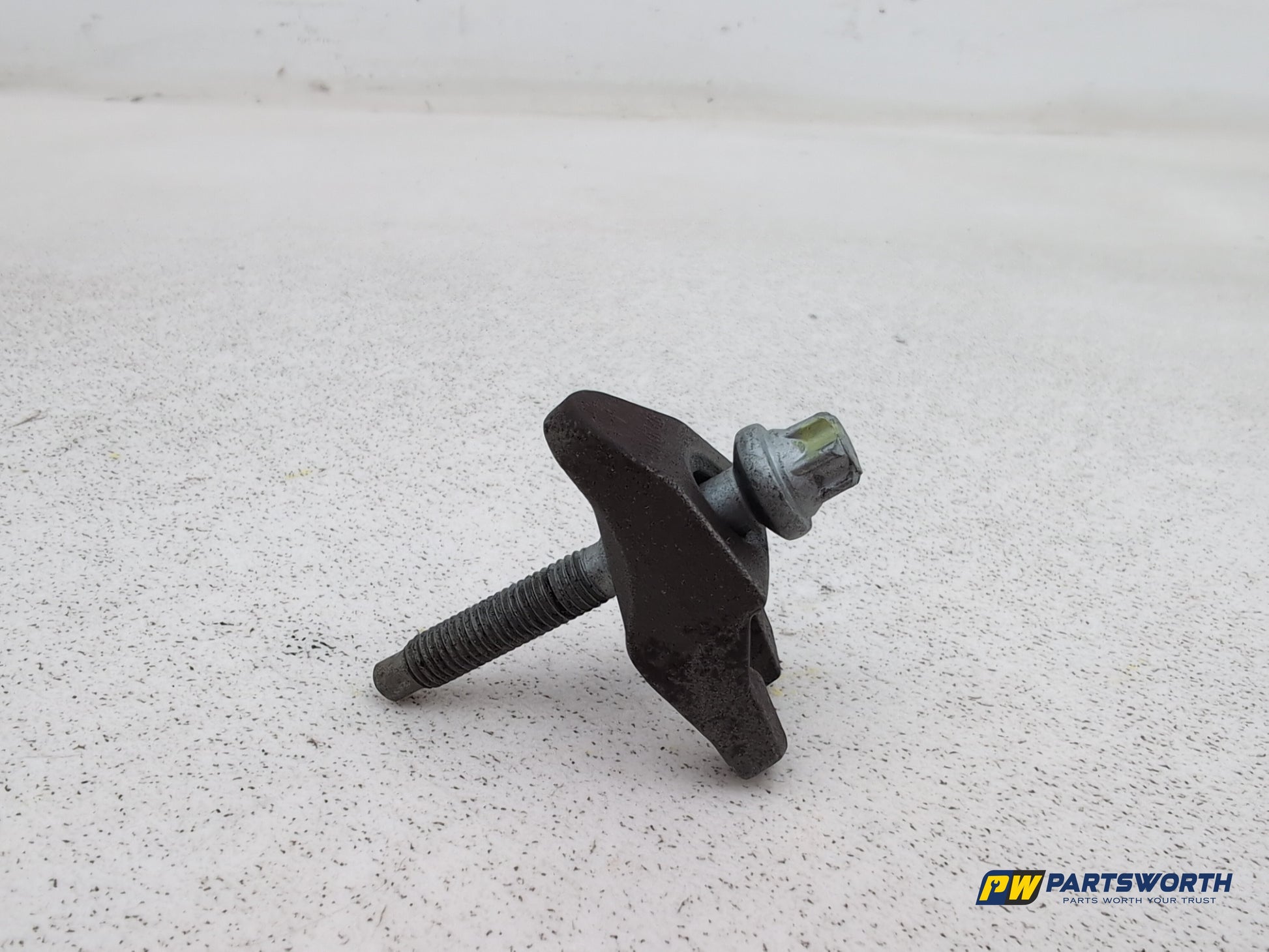 Engine Mounting Bracket 1