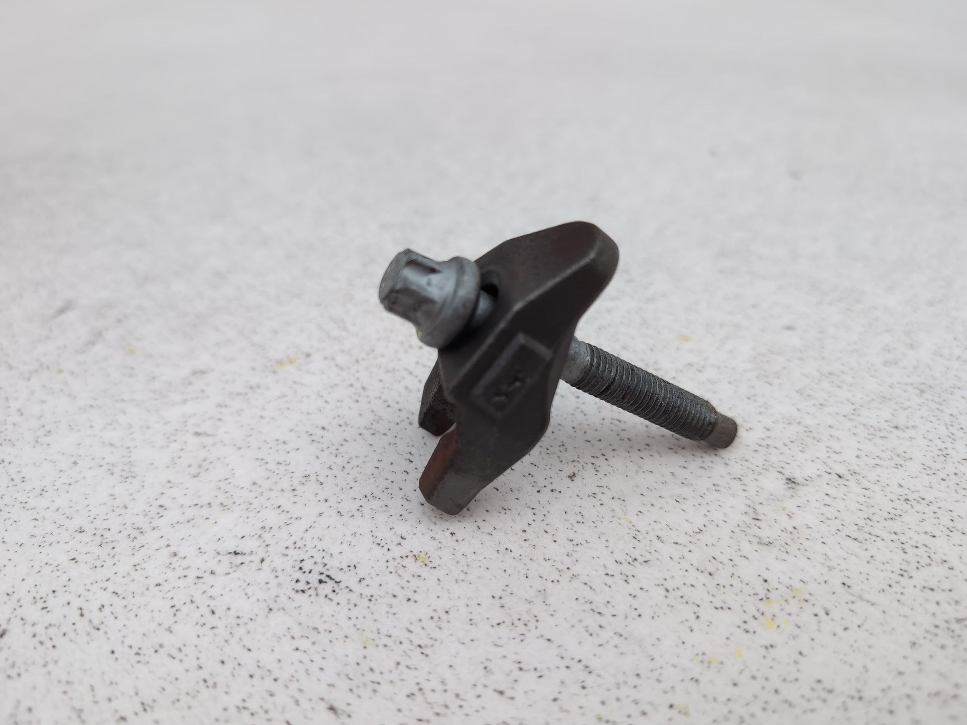 Engine Mounting Bracket 1