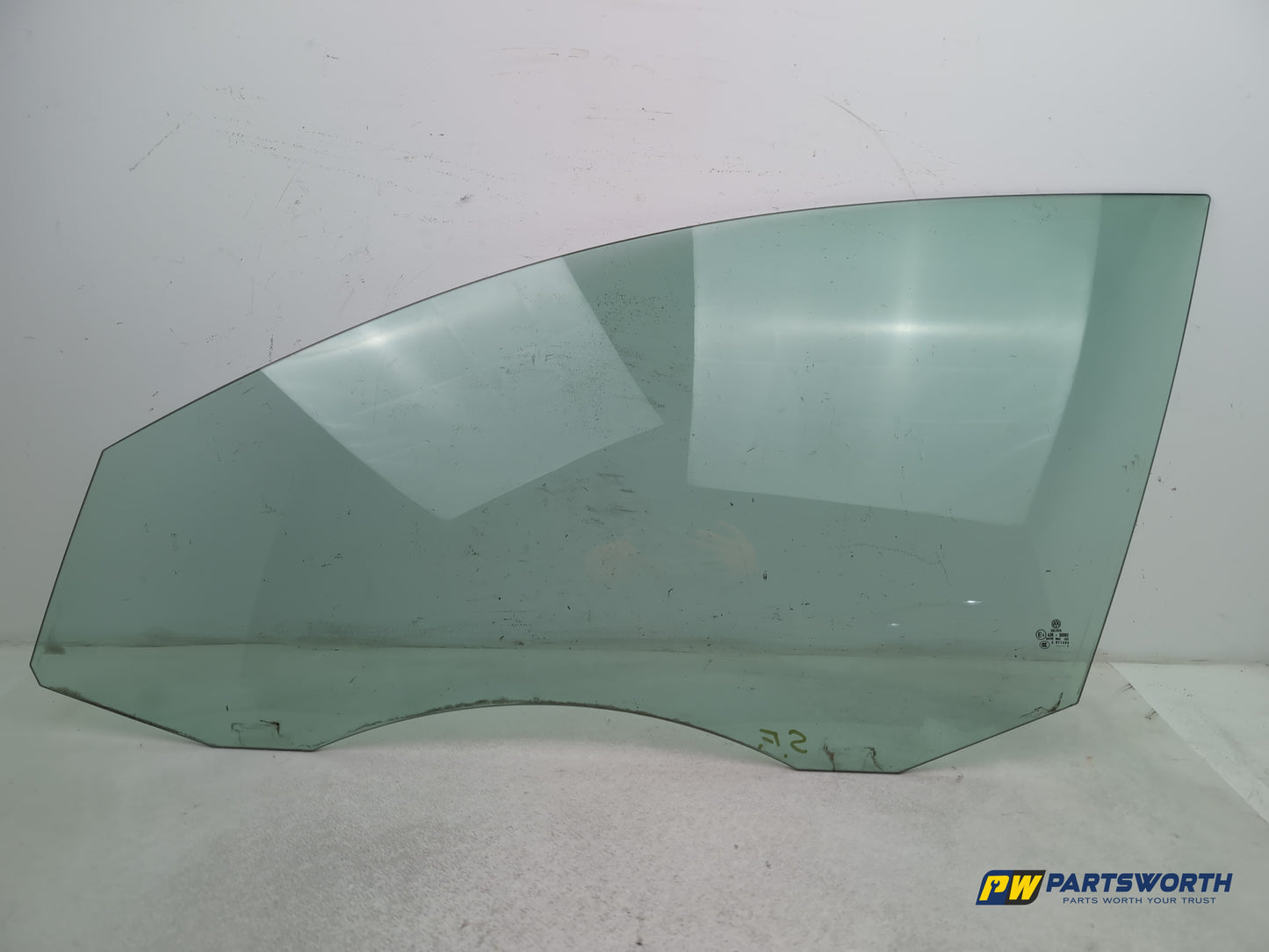 Door Glass Front LH 1