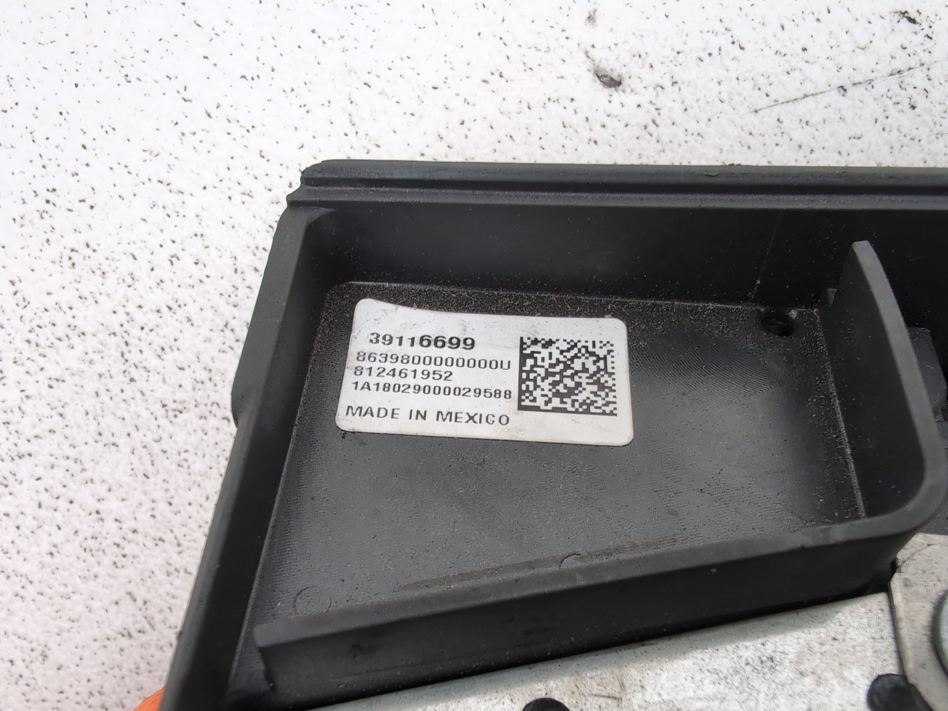 Positive Pole Battery Power Boot Distribution Fuse Box 6