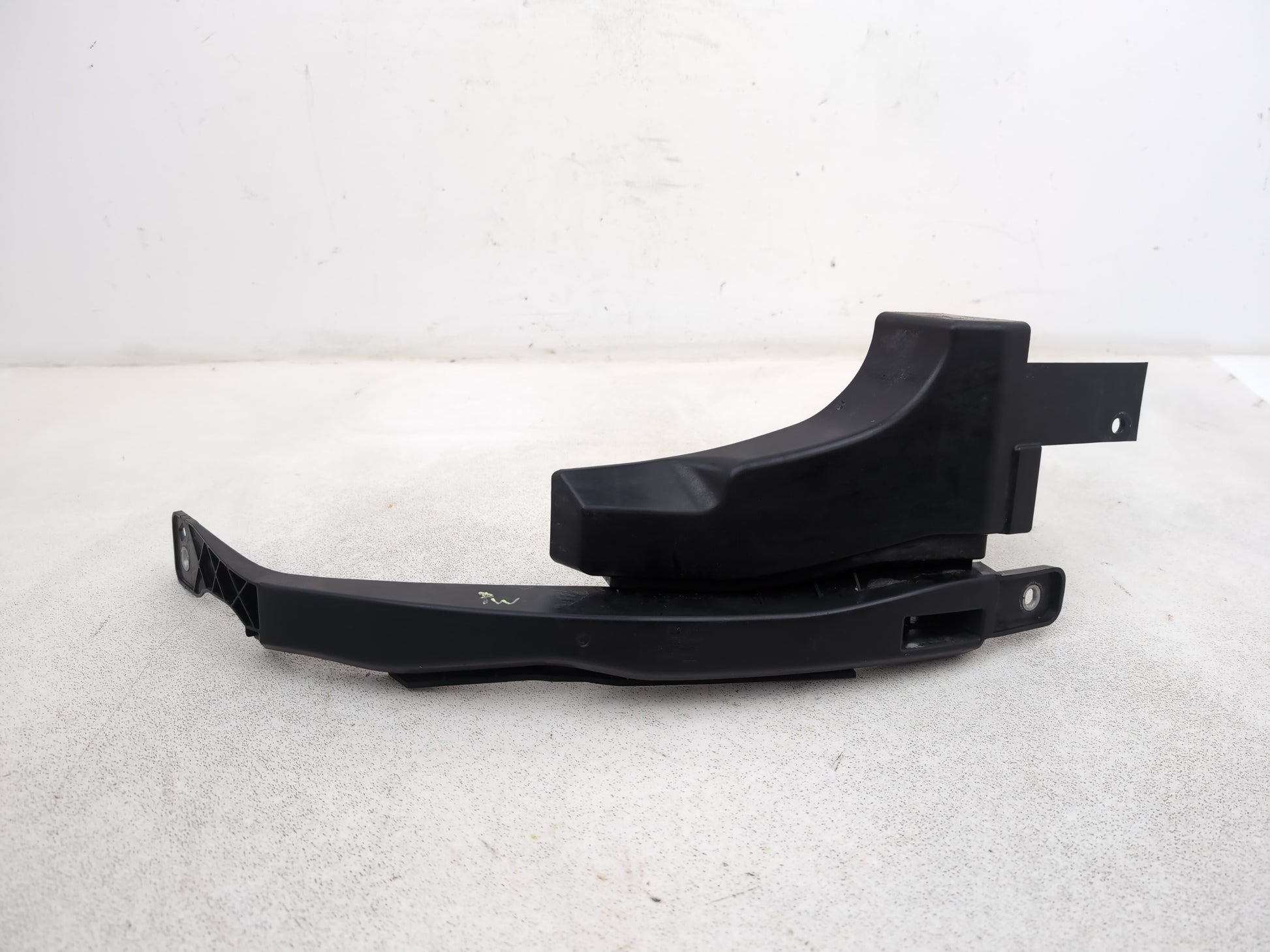 Headlamp Panel Support Bracket LH 1