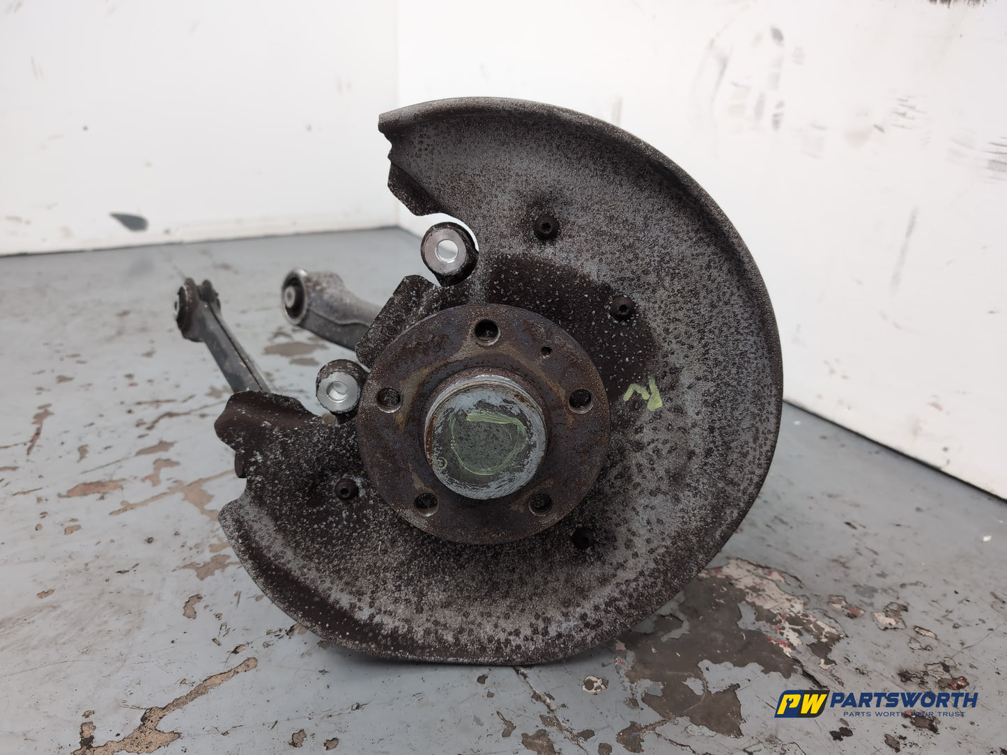 Wheel Hub Rear RH 7