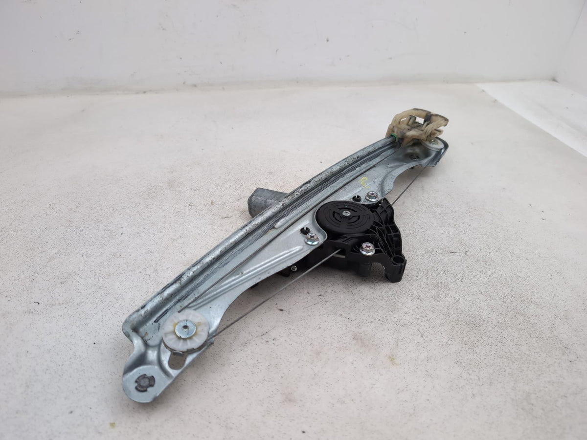 Door Rear Window Regulator RH 7
