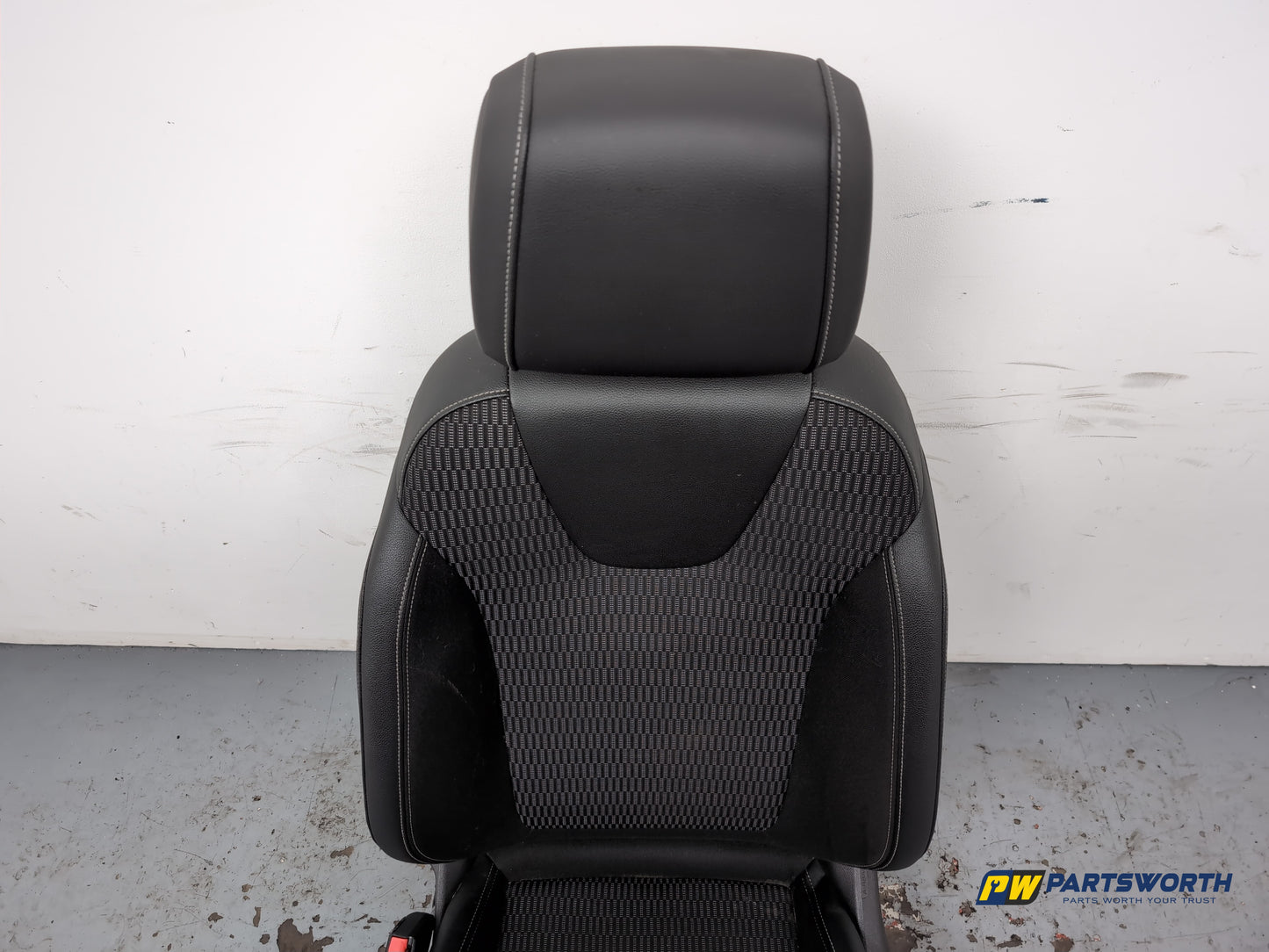 Seat Front LH 7