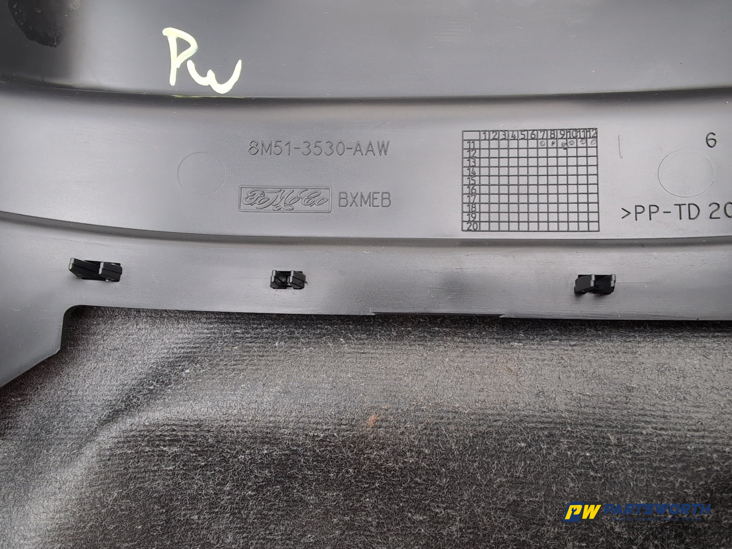 Steering Column Shroud Upper and Lower 7