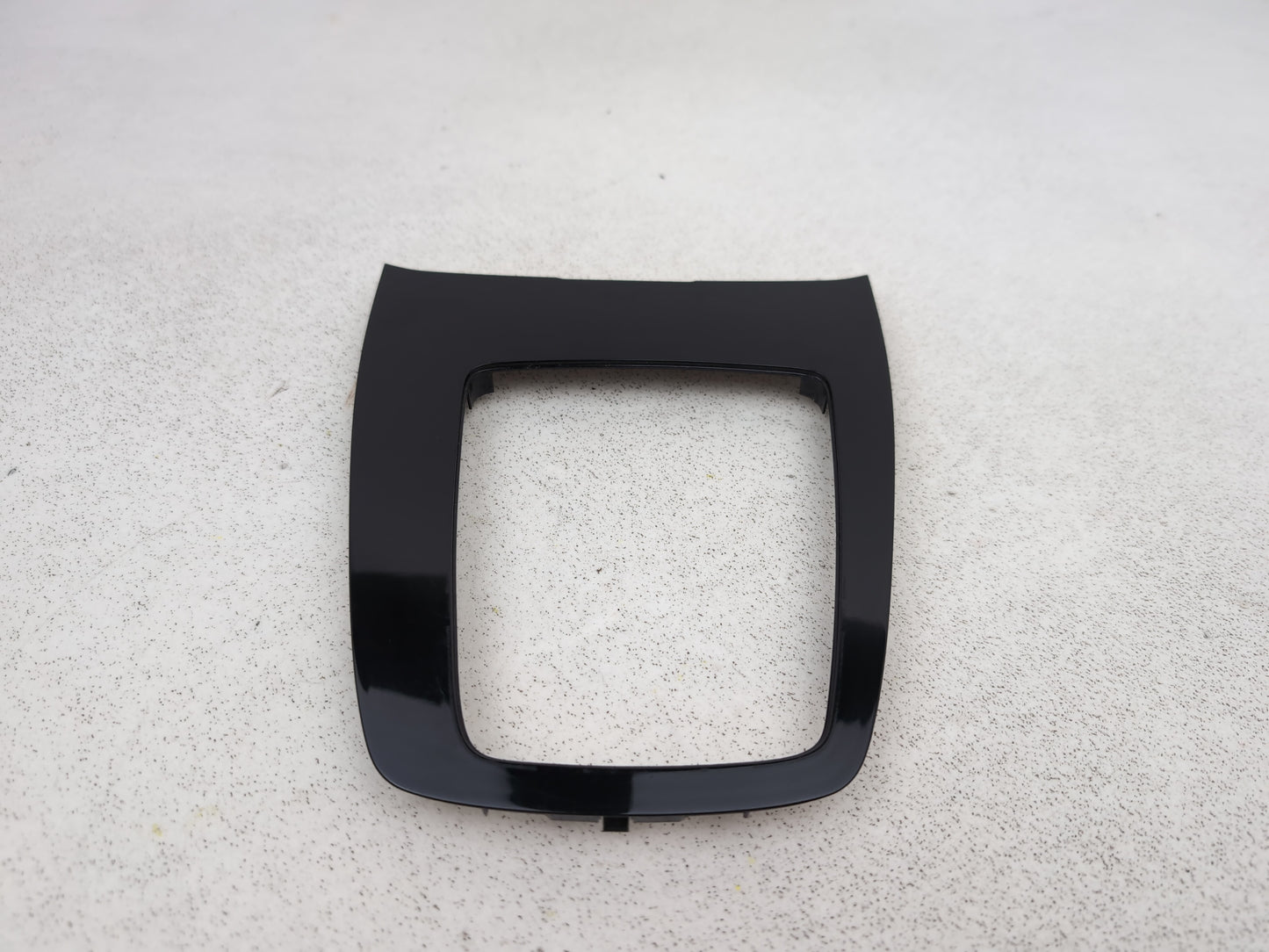 Centre Console Trim  1