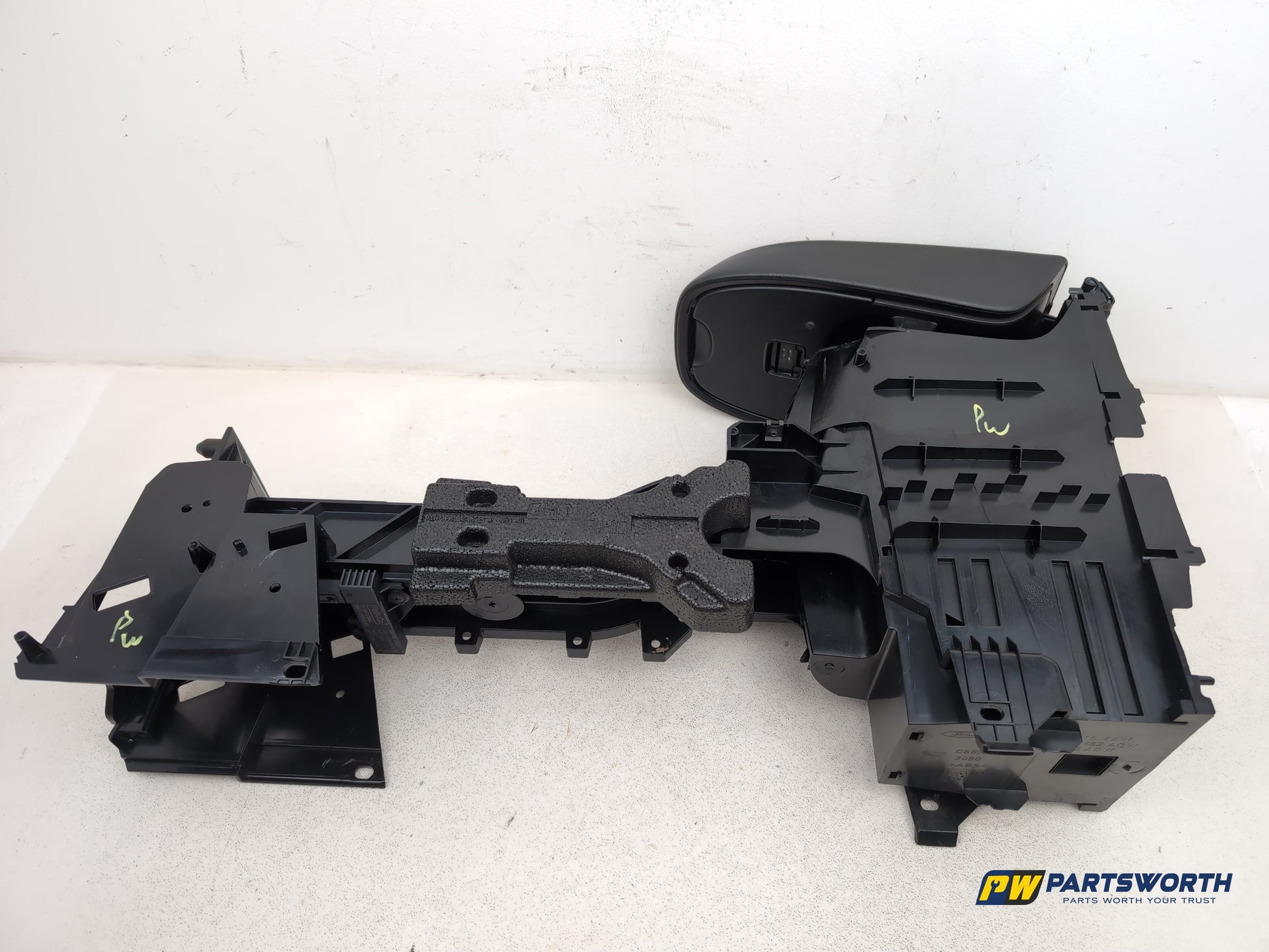 Centre Console Armrest 7