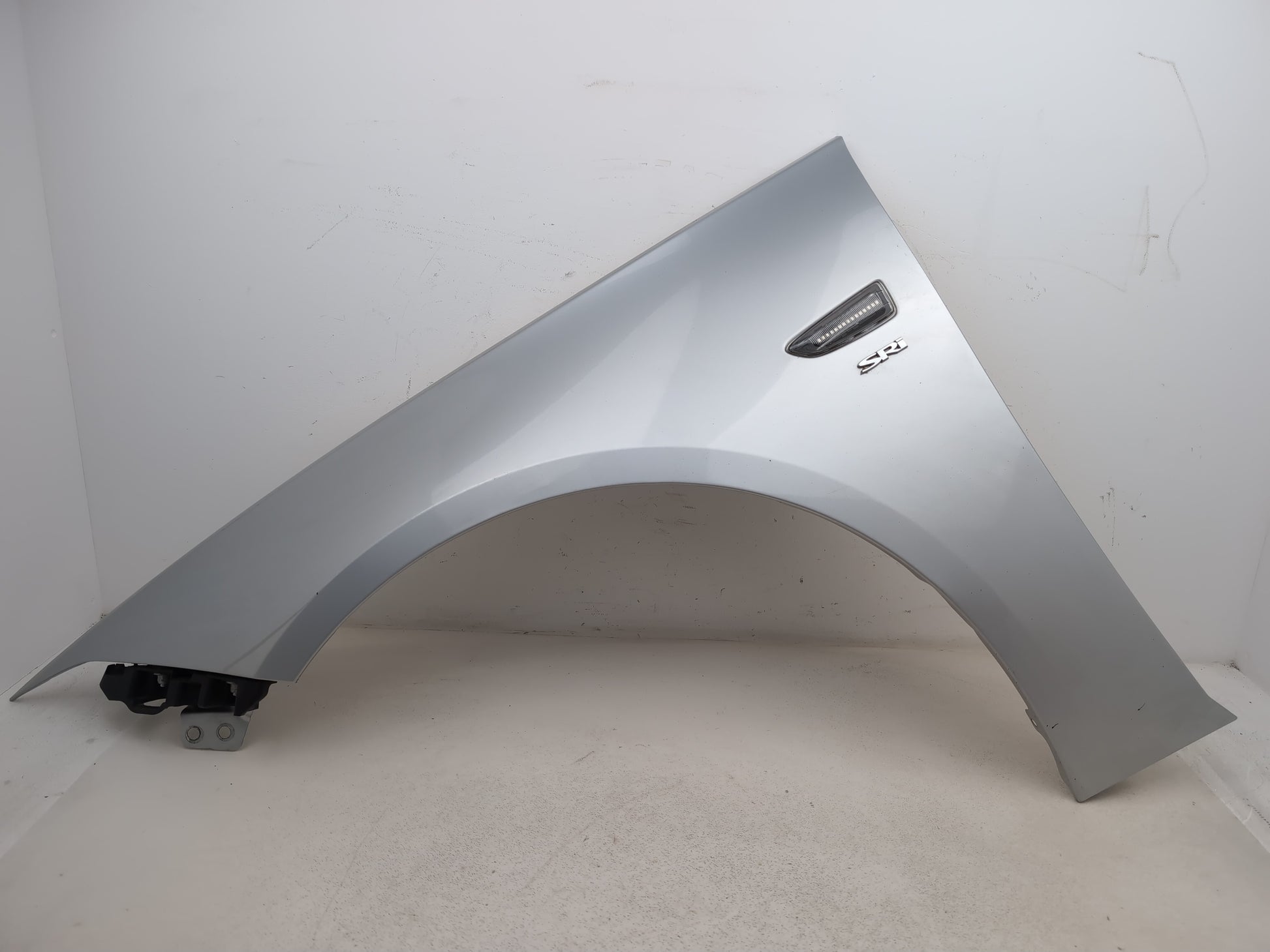 Wing Front LH 1